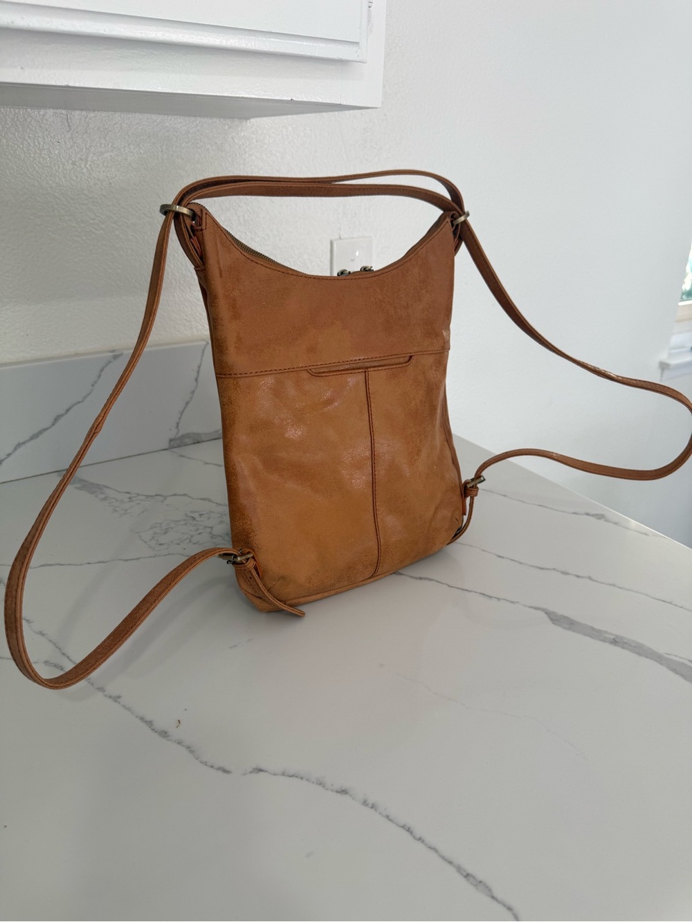 HOBO Merrin Convertible Backpack Whiskey Leather Whipstitch with shimmer - Picture 8 of 16
